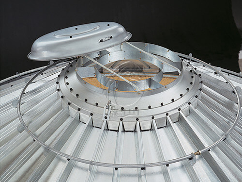 Manhole of grain silo